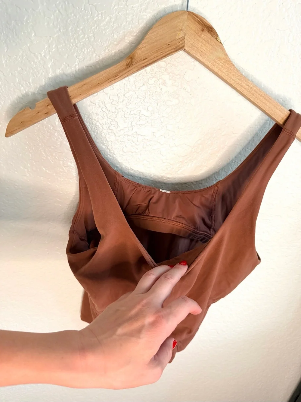 Lululemon Nulu and Mesh Back Shelf-Bra Yoga Tank Top 8 Brown